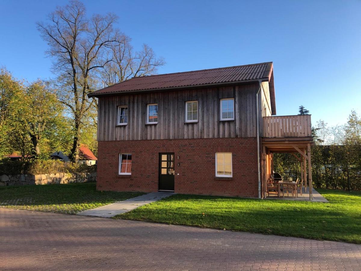Farm-Chalet Renzow Exterior photo